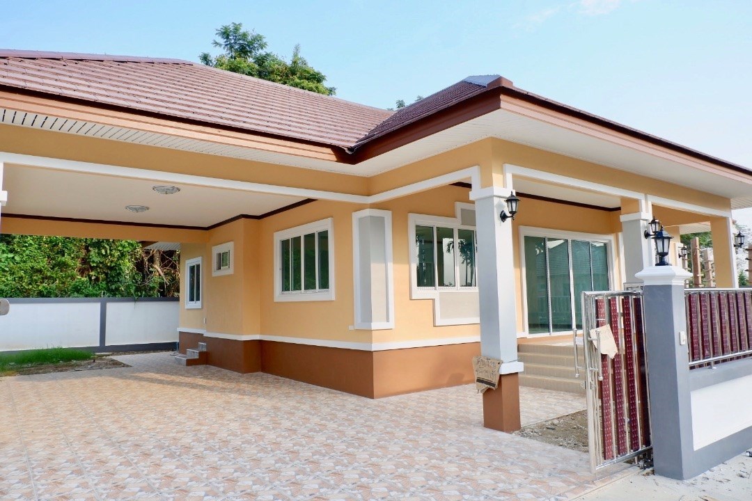 New 3 bedrooms house in Bang Sare with land size 74 TW. - บ้าน - Bangsaray - 