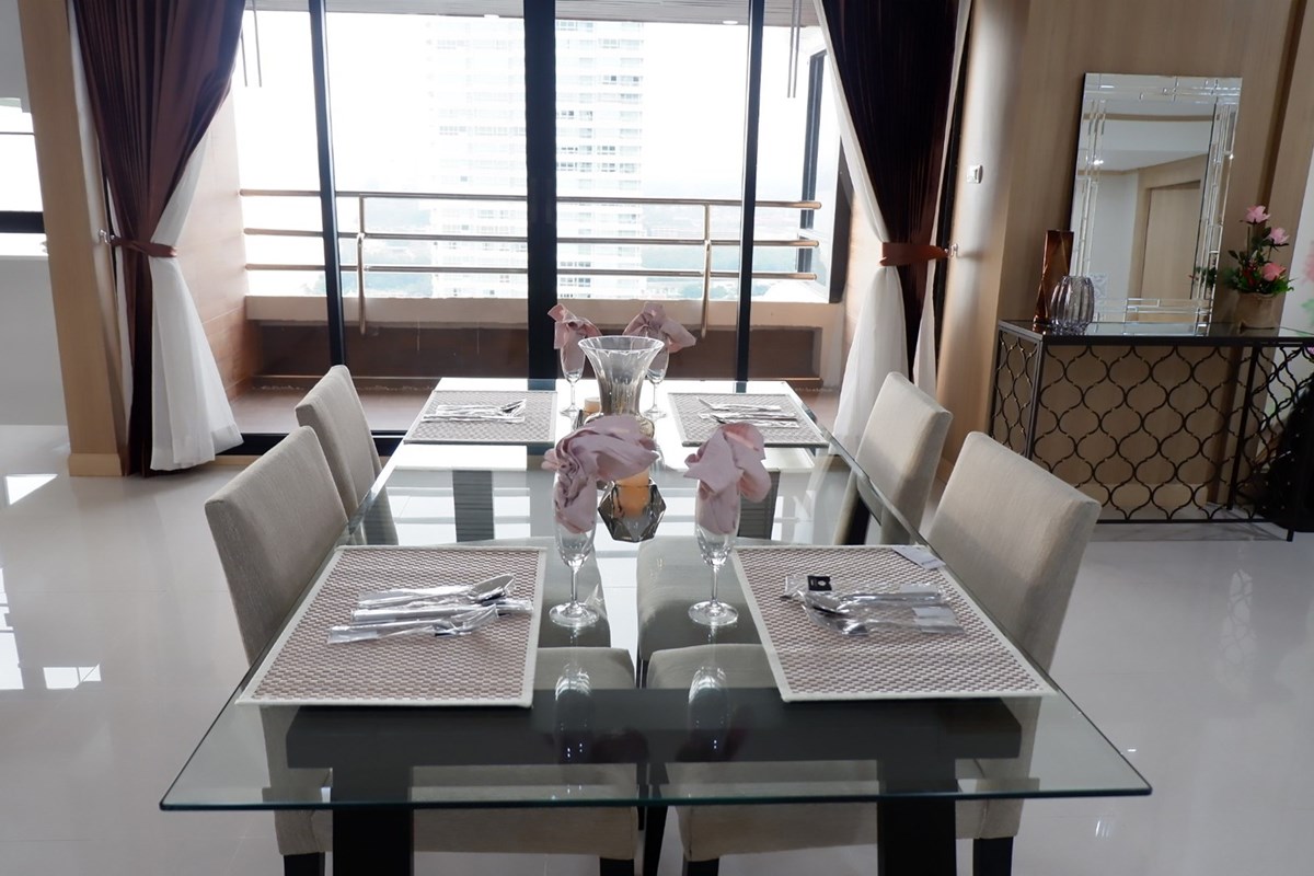 165 sq.m. 2 bedroom condo on the 24th floor unit in Ocean Marina 1.    - คอนโด - Ban Amphur - Na Jomtien