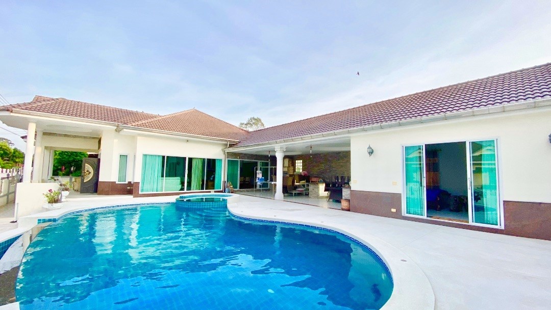 6 Bedroom luxury pool villa in Bang Sare - House - Bang Saray - 