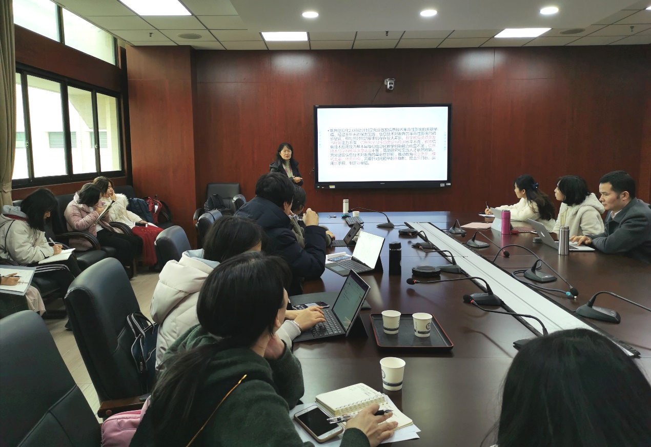 365英国上市集团