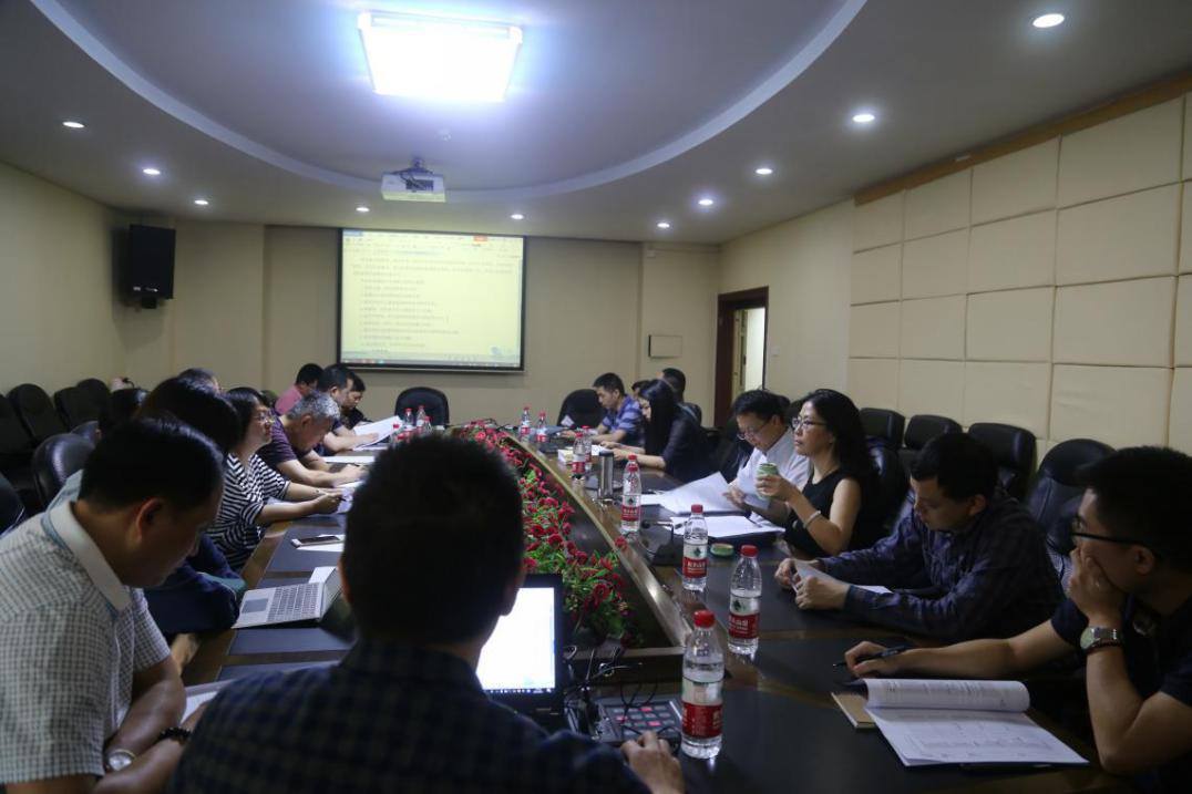 365英国上市集团