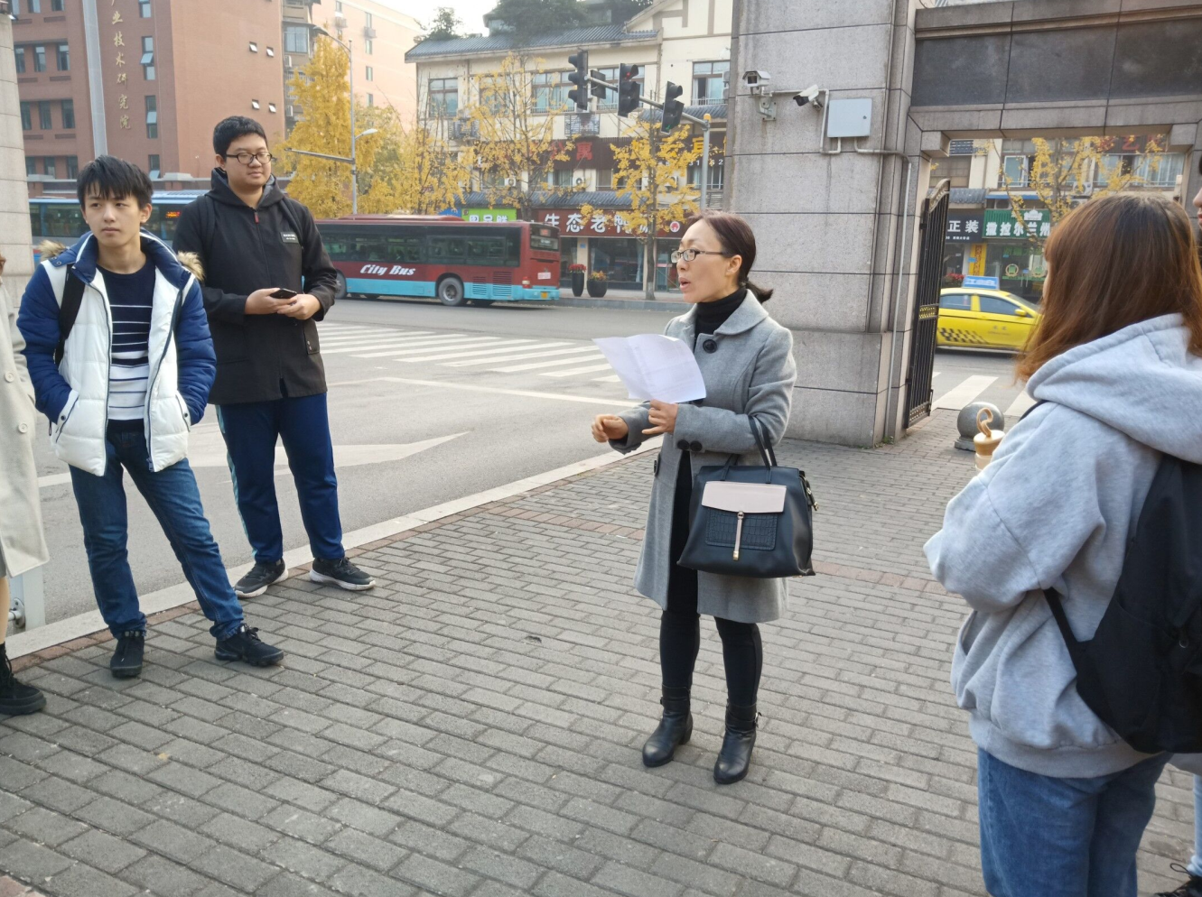 1.jpg 365英国上市集团