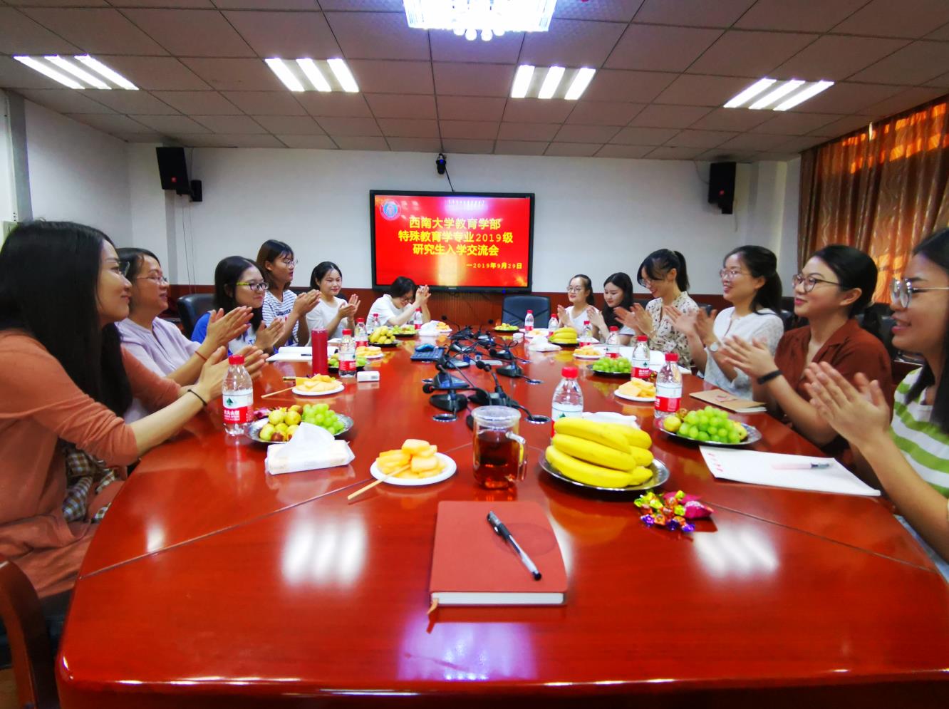 365英国上市集团