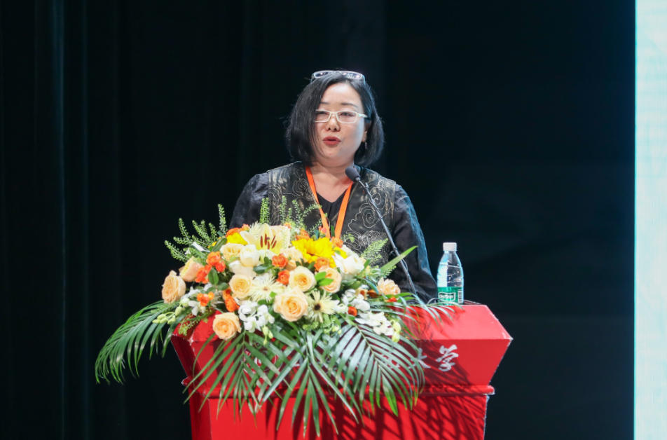 365英国上市集团