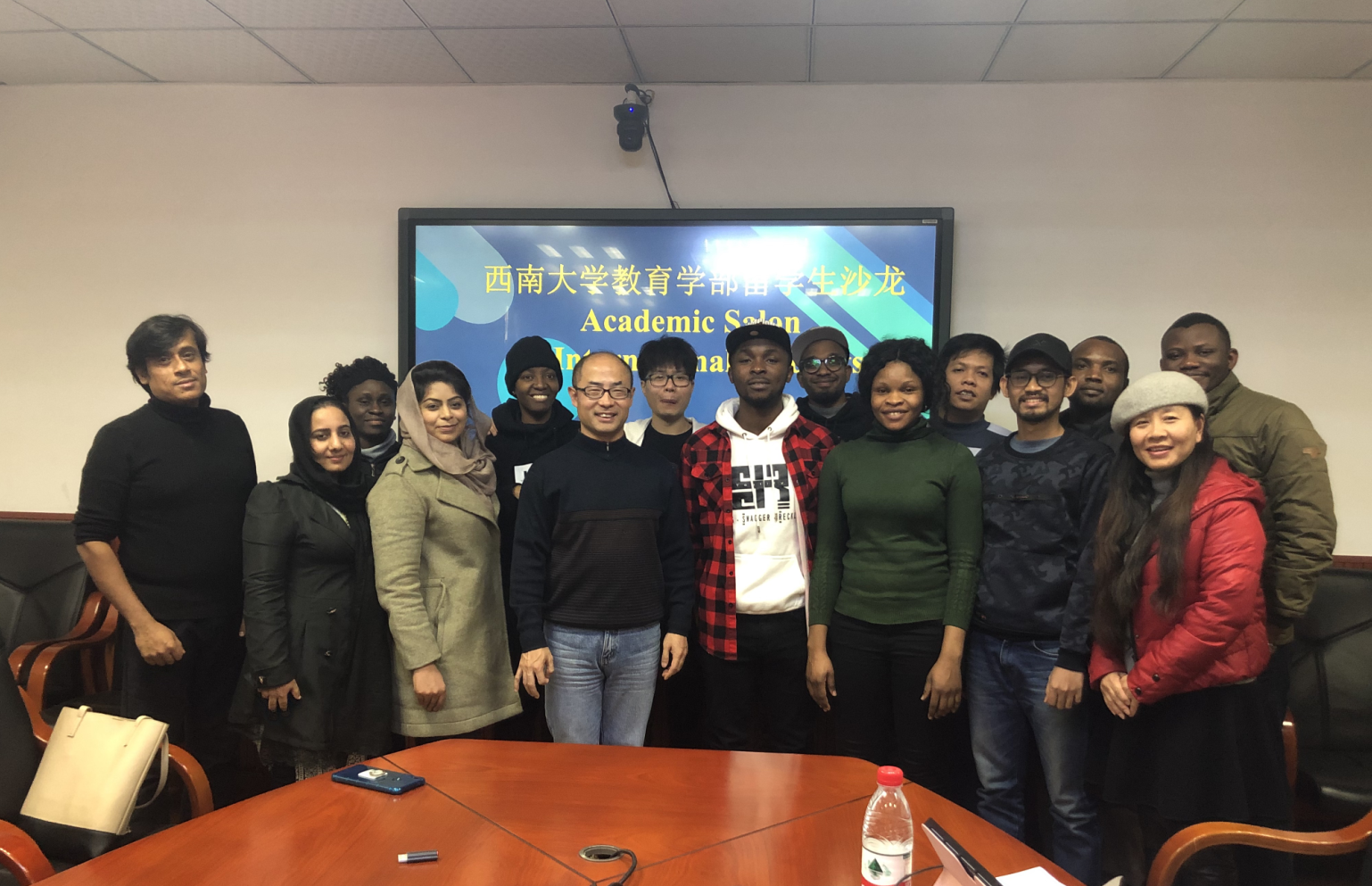 365英国上市集团