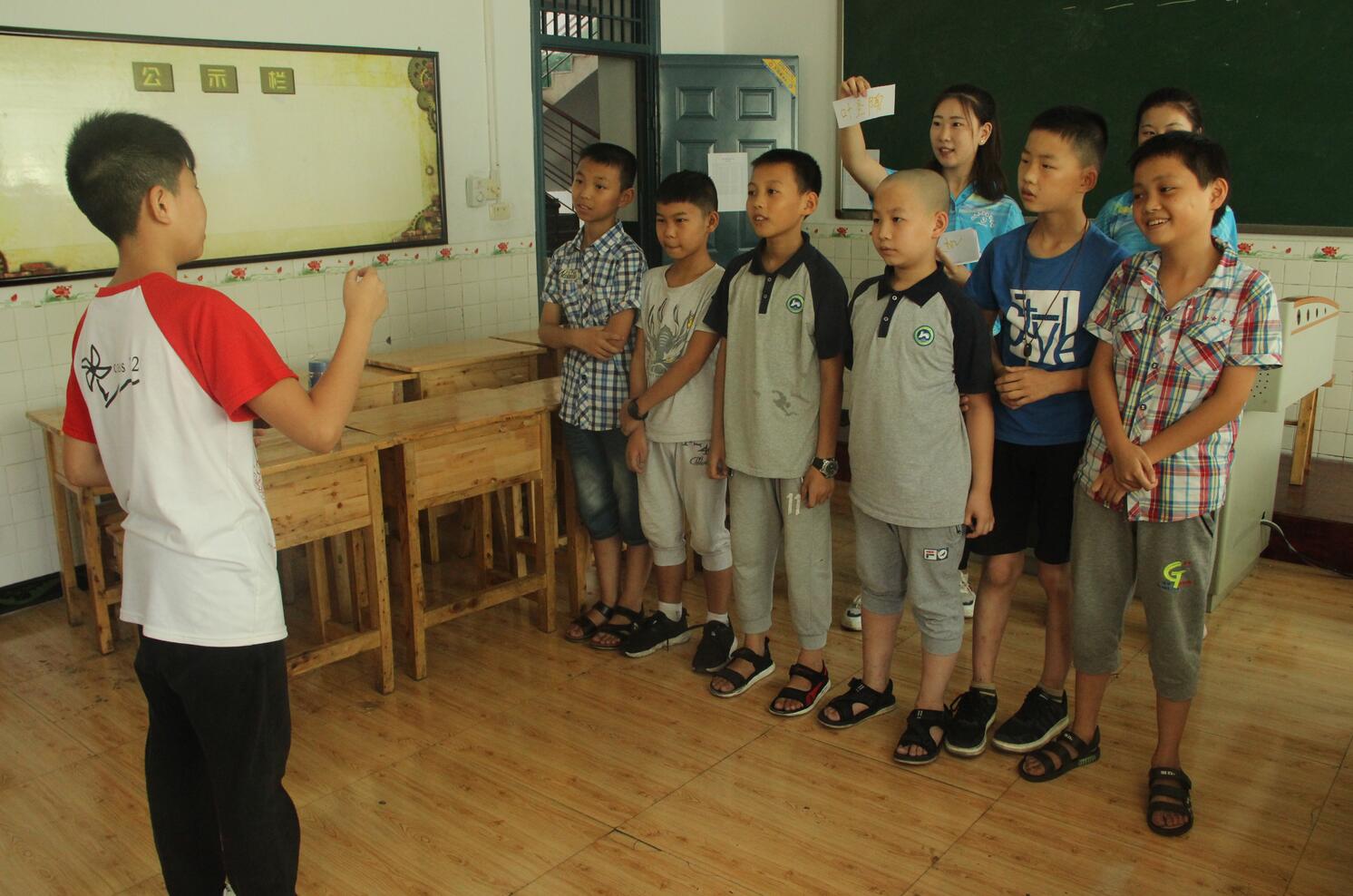 365英国上市集团