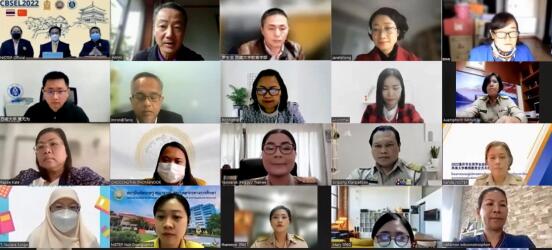 365英国上市集团