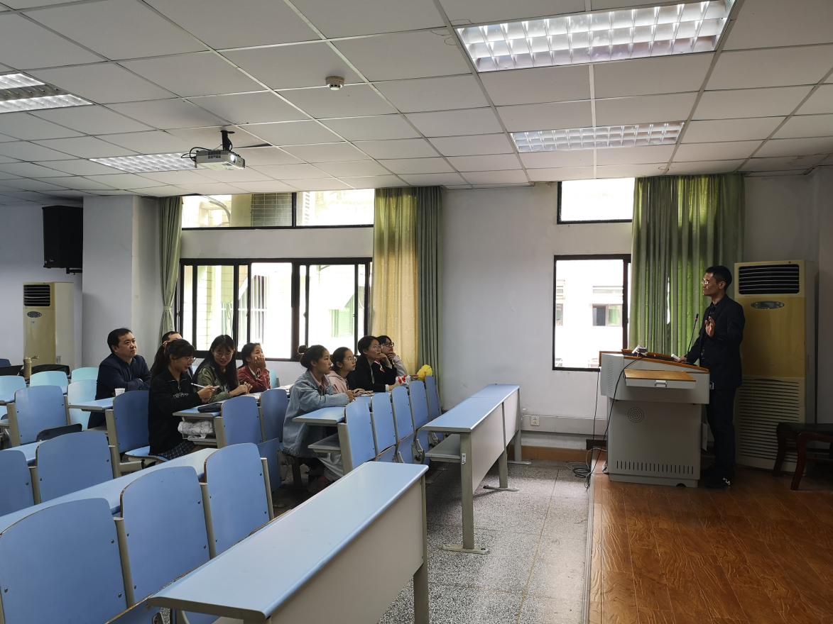 365英国上市集团