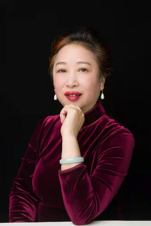 365英国上市集团