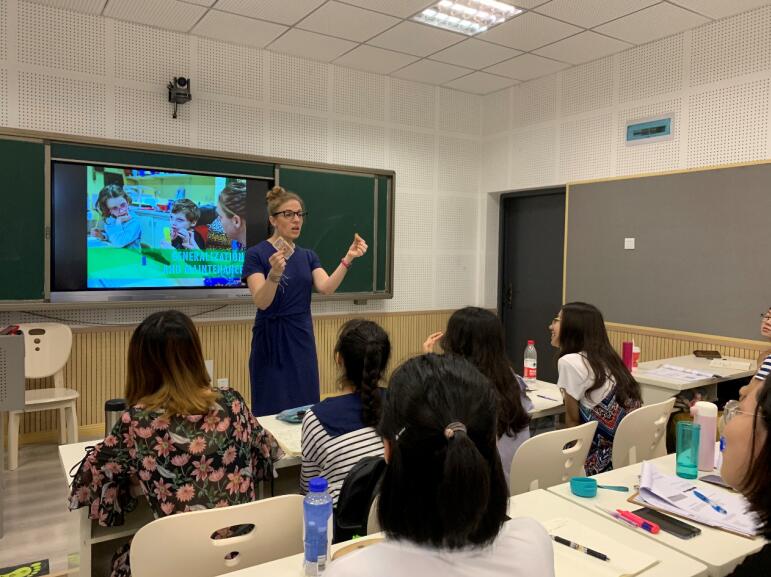 365英国上市集团