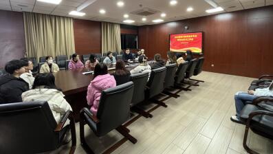 365英国上市集团