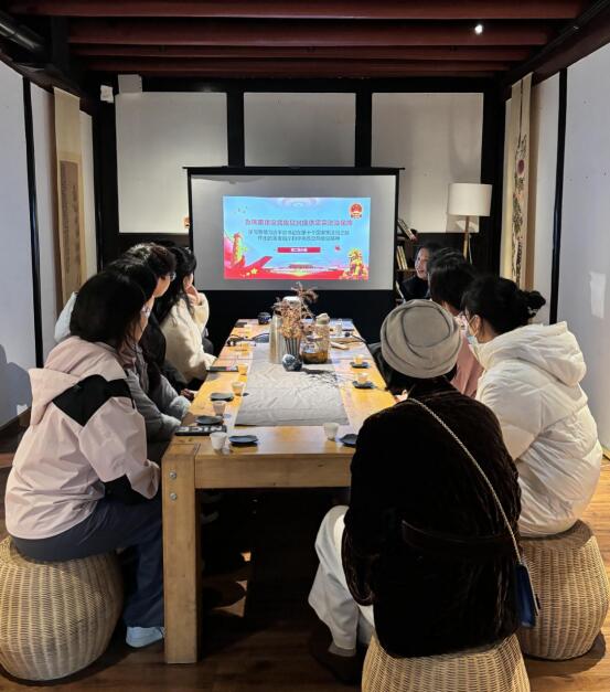 3.jpg 365英国上市集团