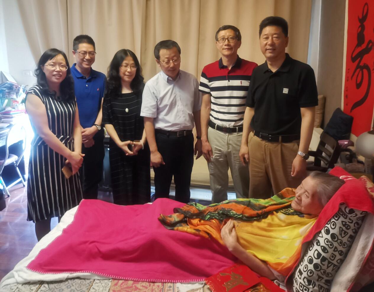 365英国上市集团