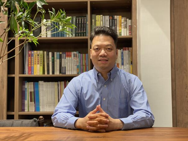 365英国上市集团