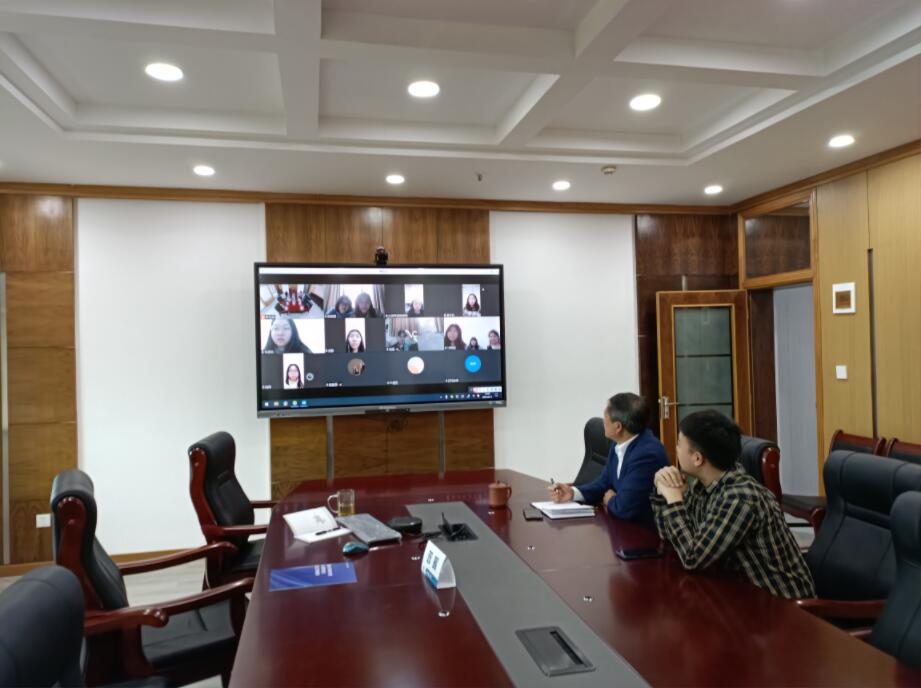 365英国上市集团