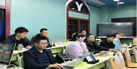 365英国上市集团