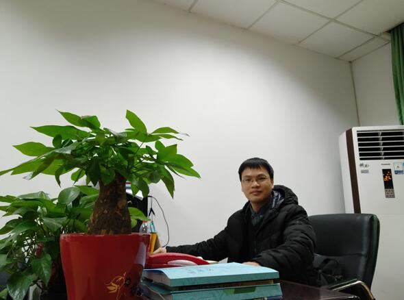 365英国上市集团