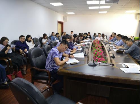 365英国上市集团