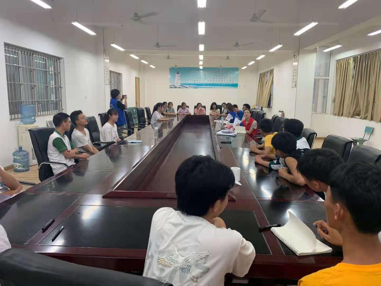 365英国上市集团