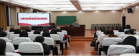 365英国上市集团