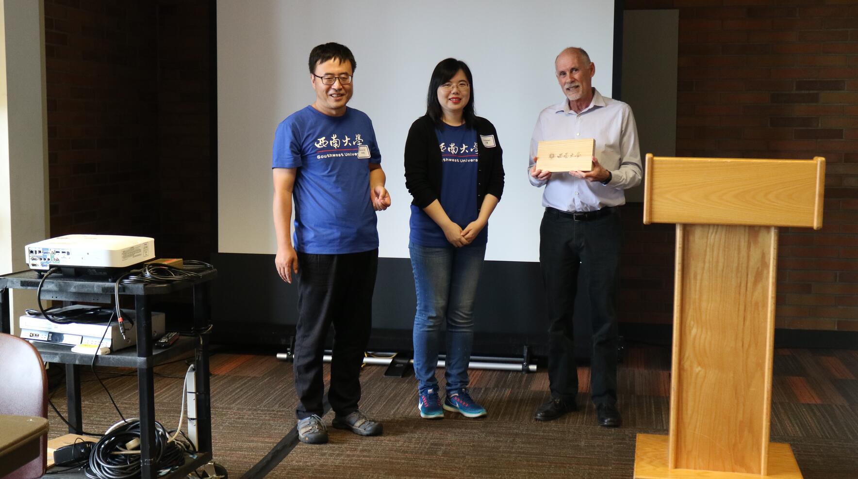 365英国上市集团