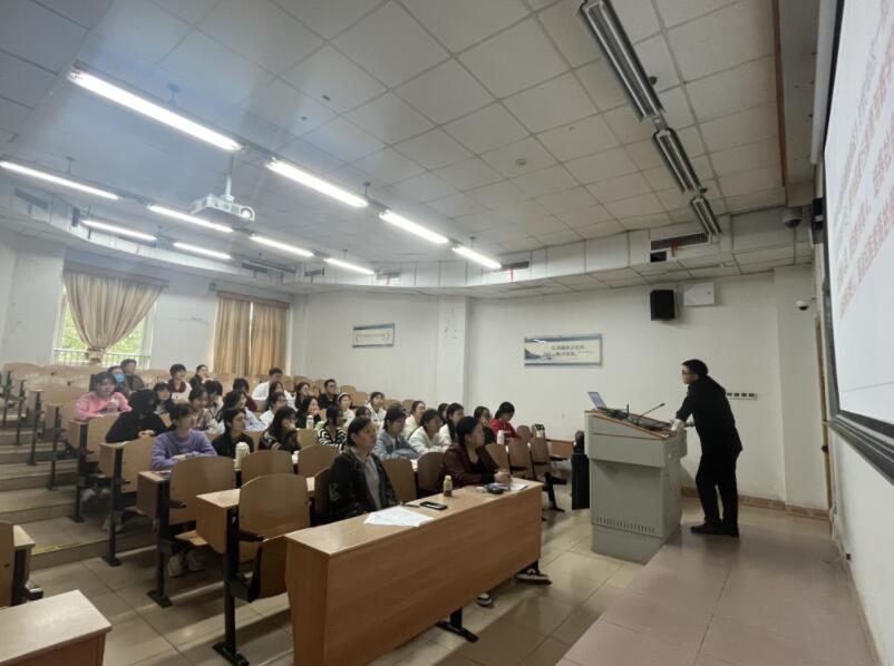 365英国上市集团