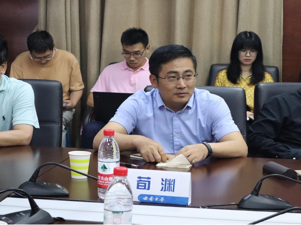 365英国上市集团