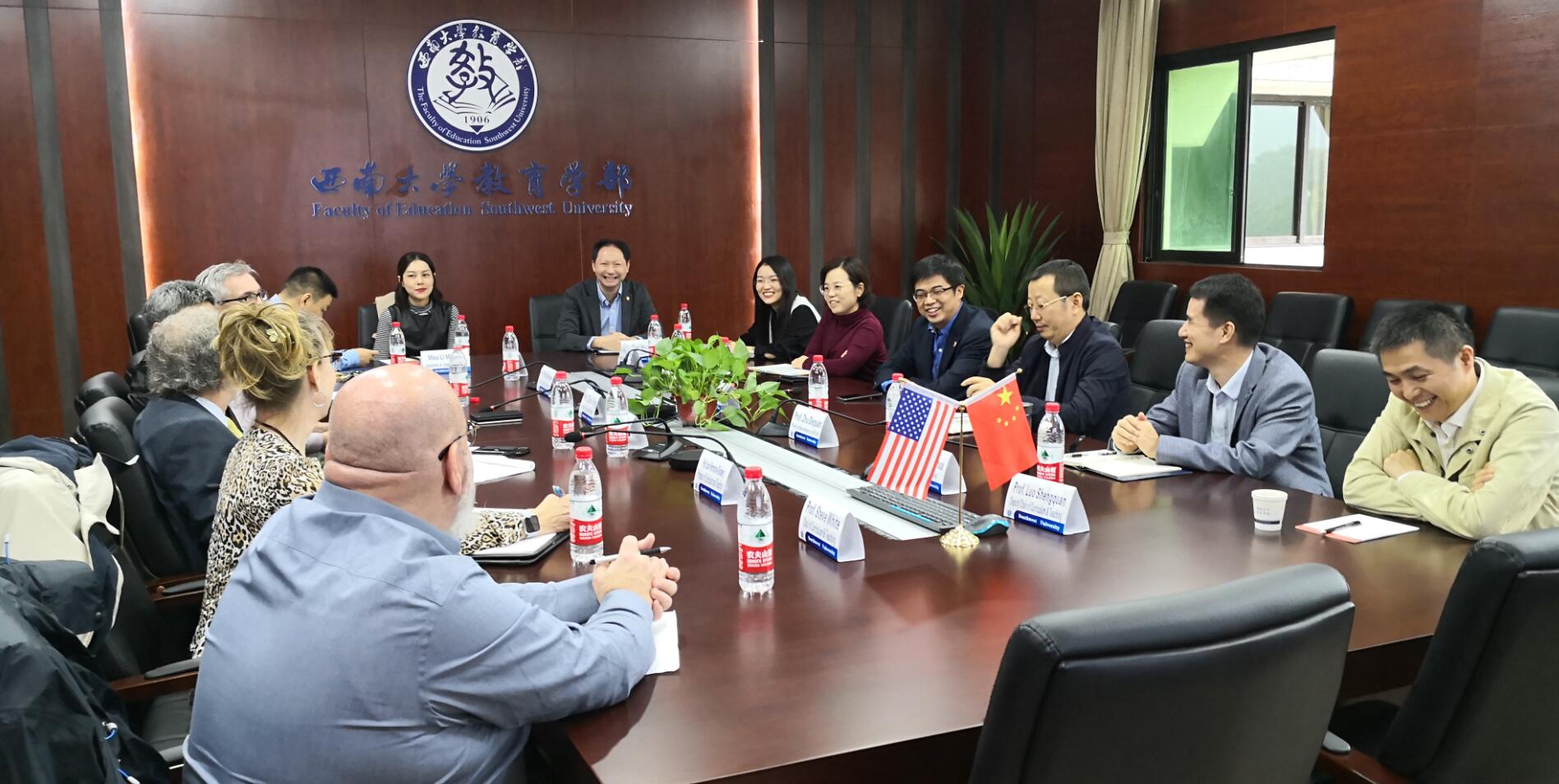 365英国上市集团