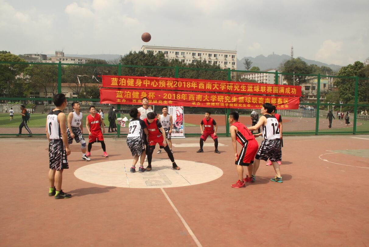 365英国上市集团