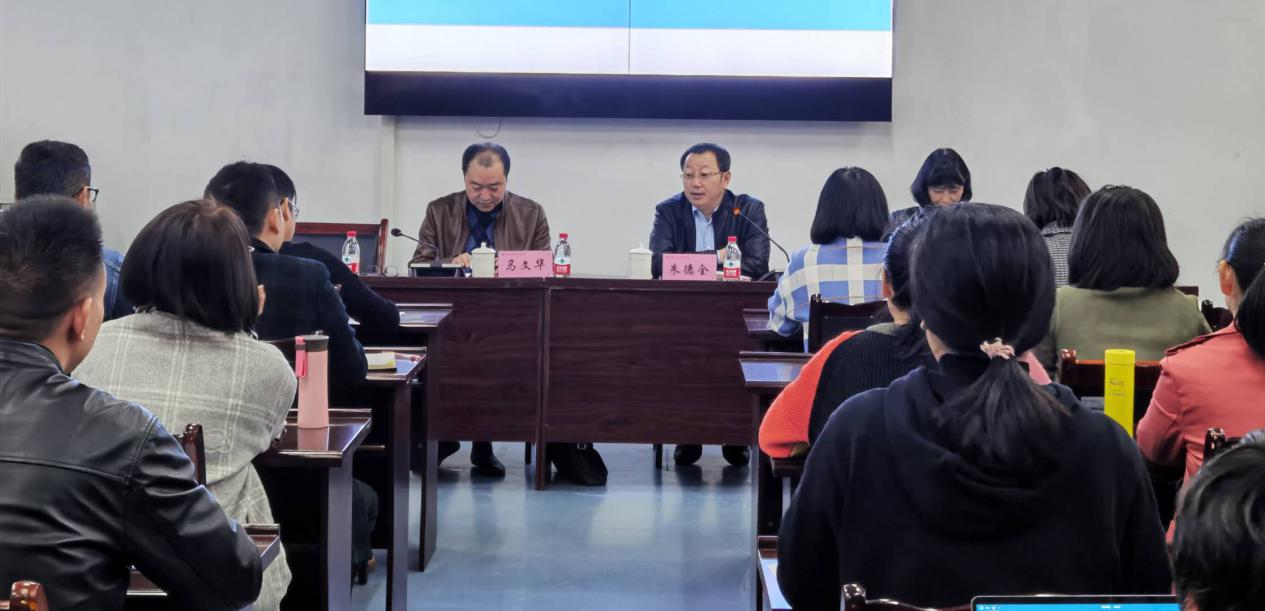 365英国上市集团