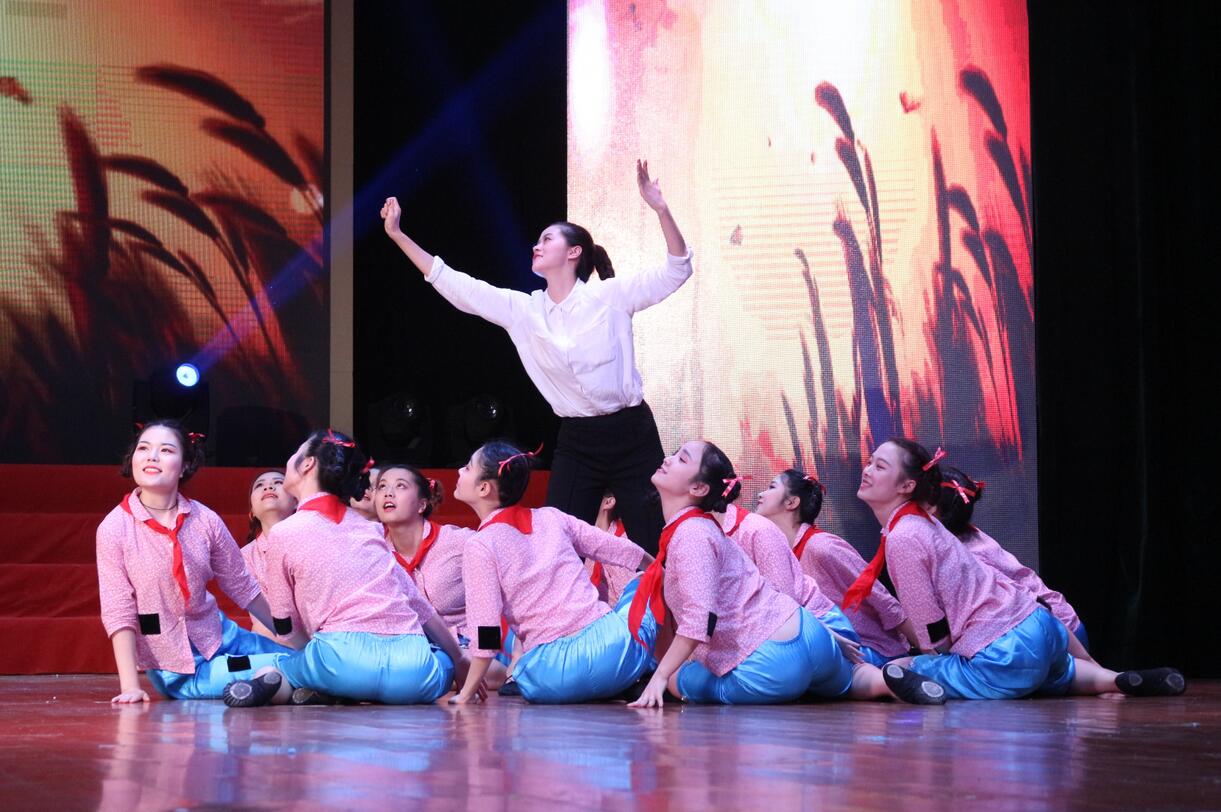 1.jpg 365英国上市集团