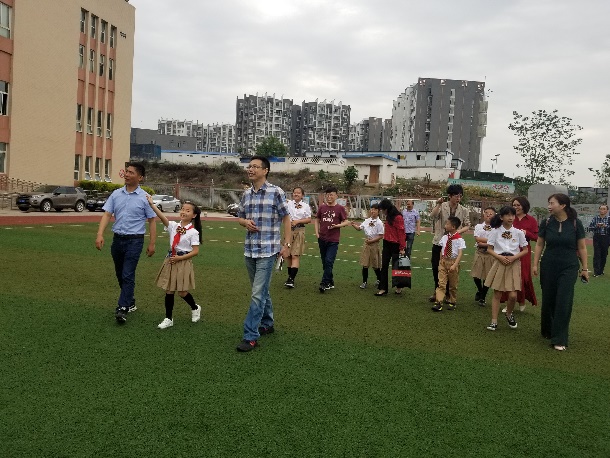 365英国上市集团