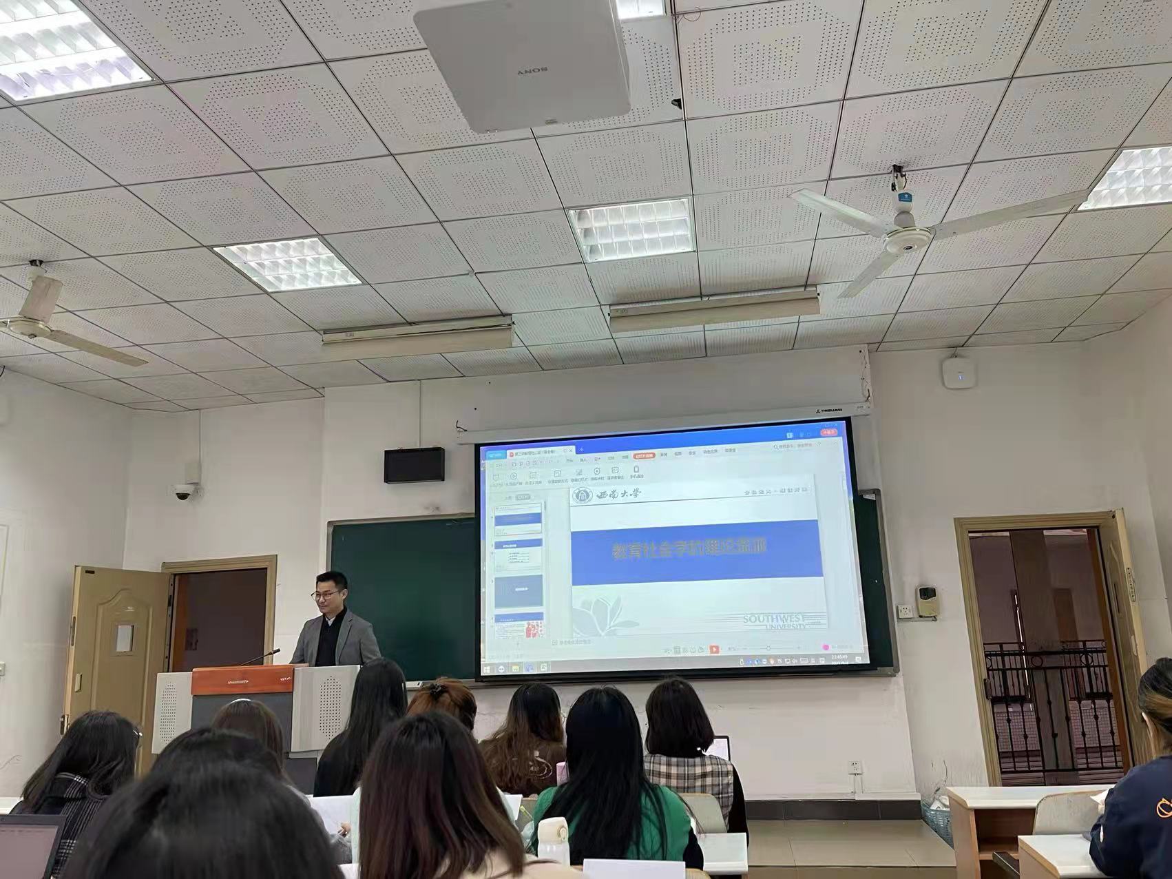 365英国上市集团