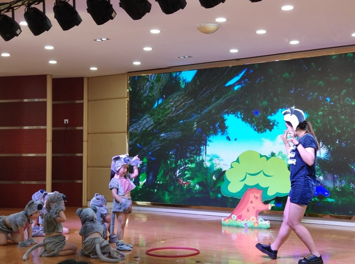 365英国上市集团