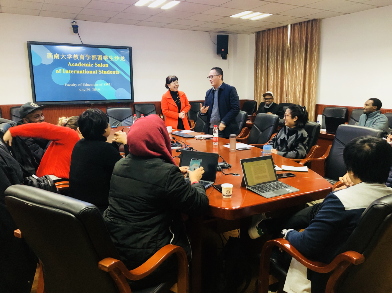 365英国上市集团