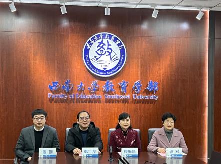 365英国上市集团