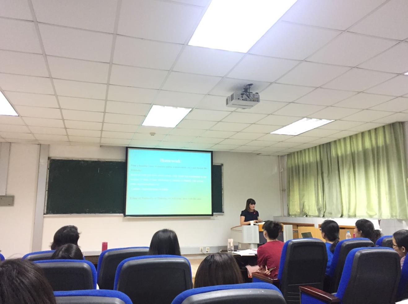 365英国上市集团