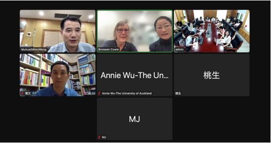 365英国上市集团