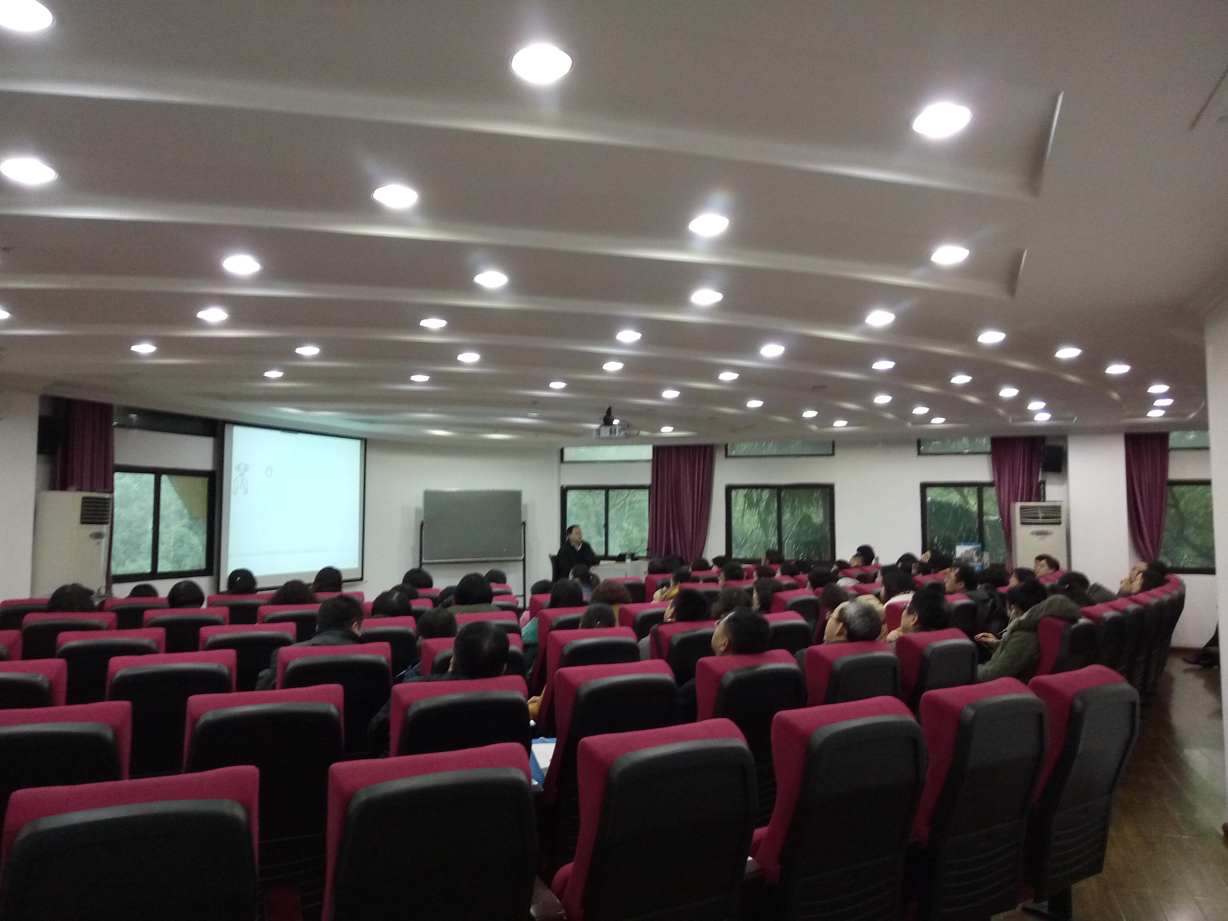 365英国上市集团