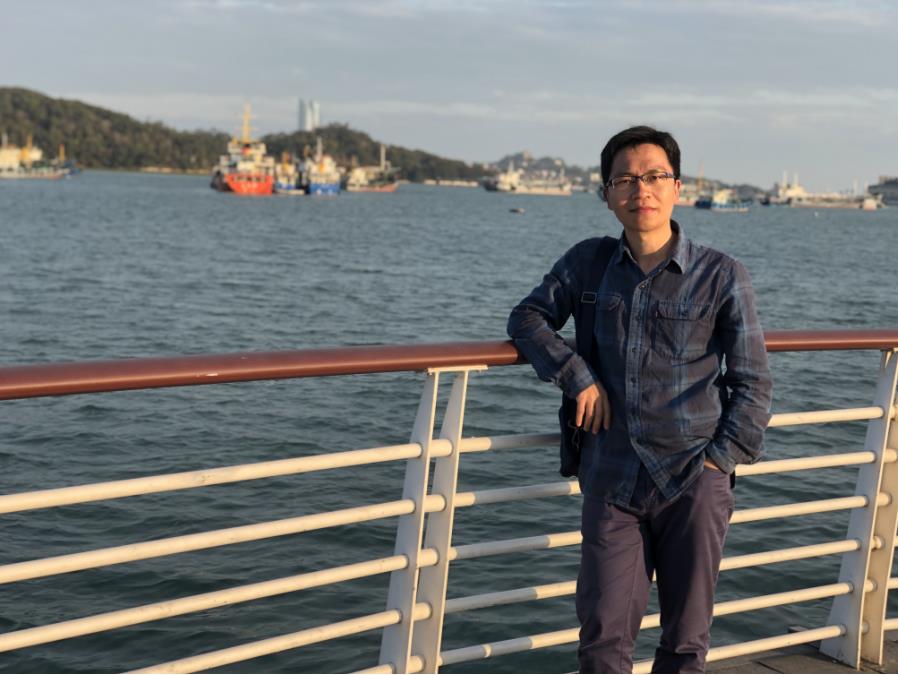 365英国上市集团