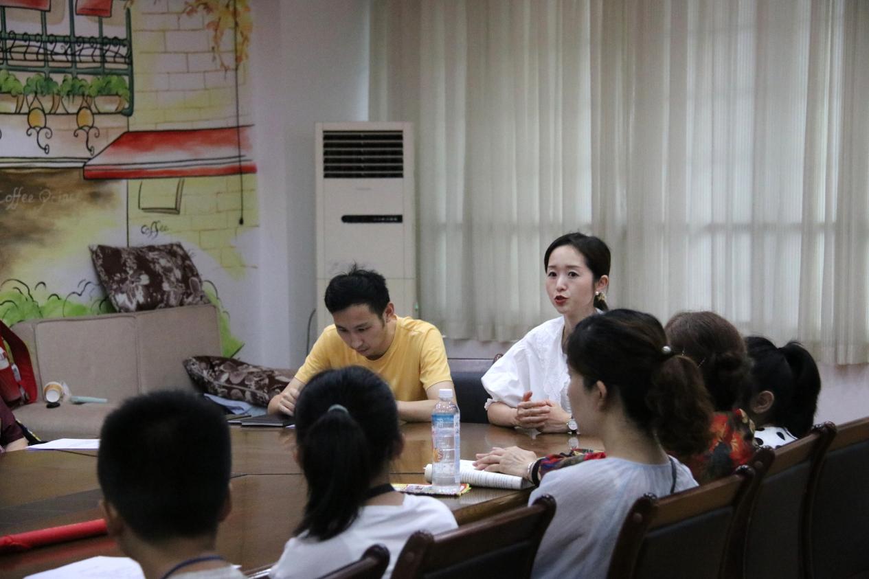 365英国上市集团