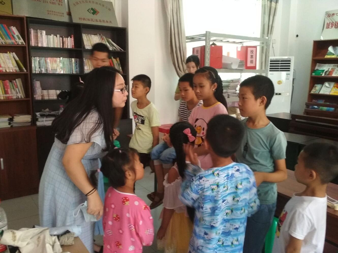 365英国上市集团