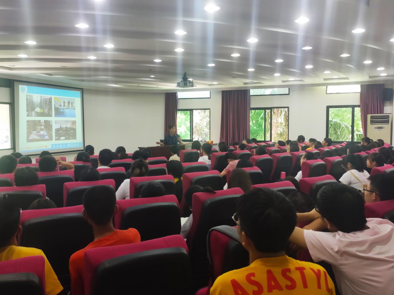 365英国上市集团