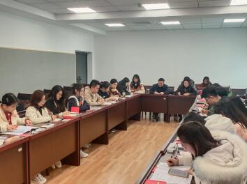 365英国上市集团