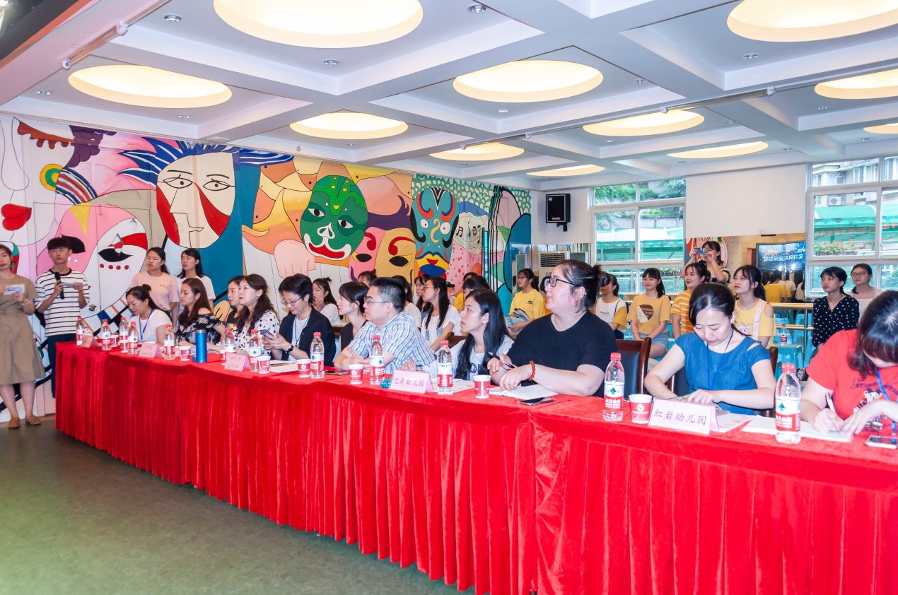 365英国上市集团