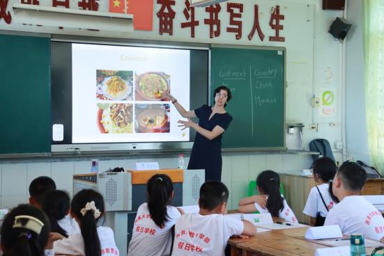 365英国上市集团