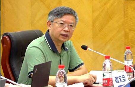 365英国上市集团