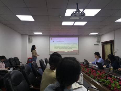 365英国上市集团