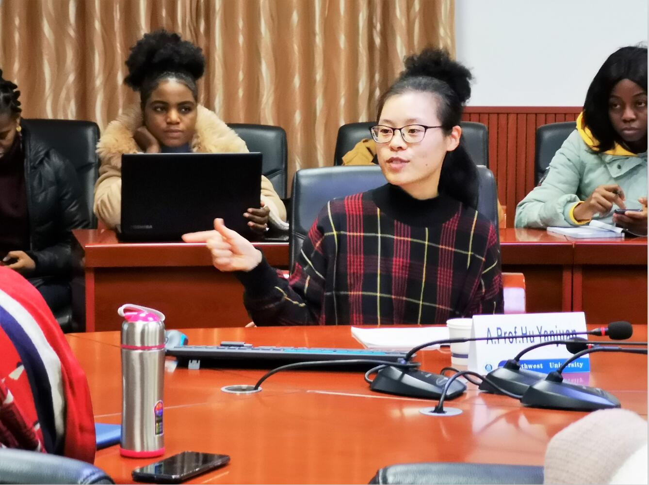 365英国上市集团