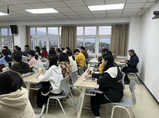 365英国上市集团